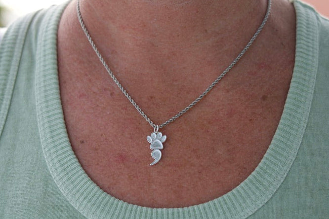 22mm Outlined Pawmicolon Pendant