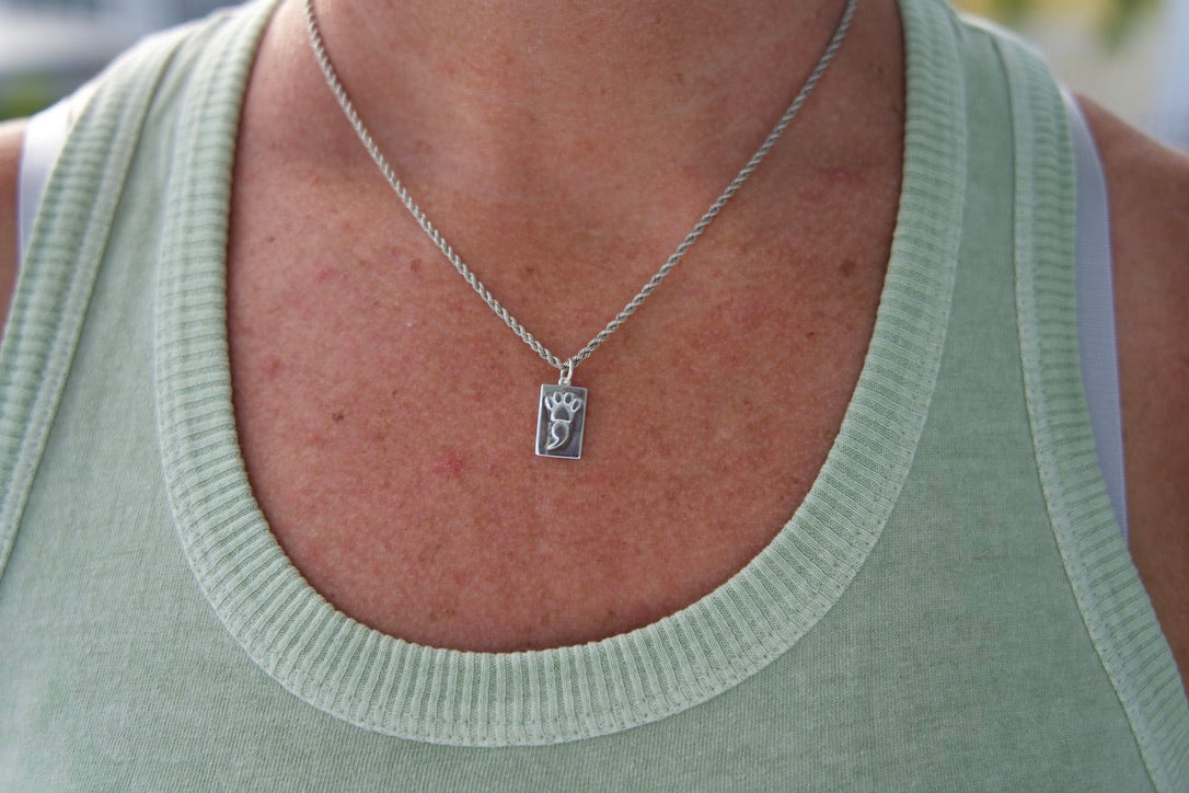 16mm Rectangular Pawmicolon Pendant