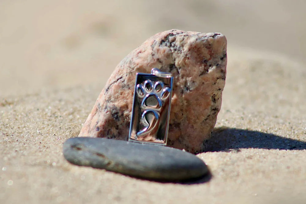 22mm Rectangular Pawmicolon Pendant