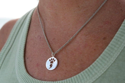 19mm Medallion Cut Out Pawmicolon Pendant