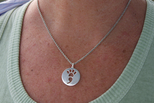 22mm Medallion Cut-Out Pawmicolon Pendant