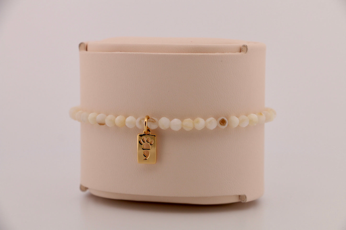 Faceted Natural Shell Stretch Bracelet